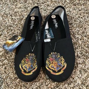 NWT Harry Potter Hogwarts Crest Black Espadrille 6
